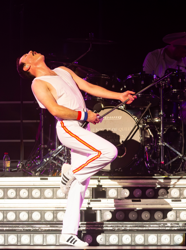 One Night of Queen - L'Acclameur